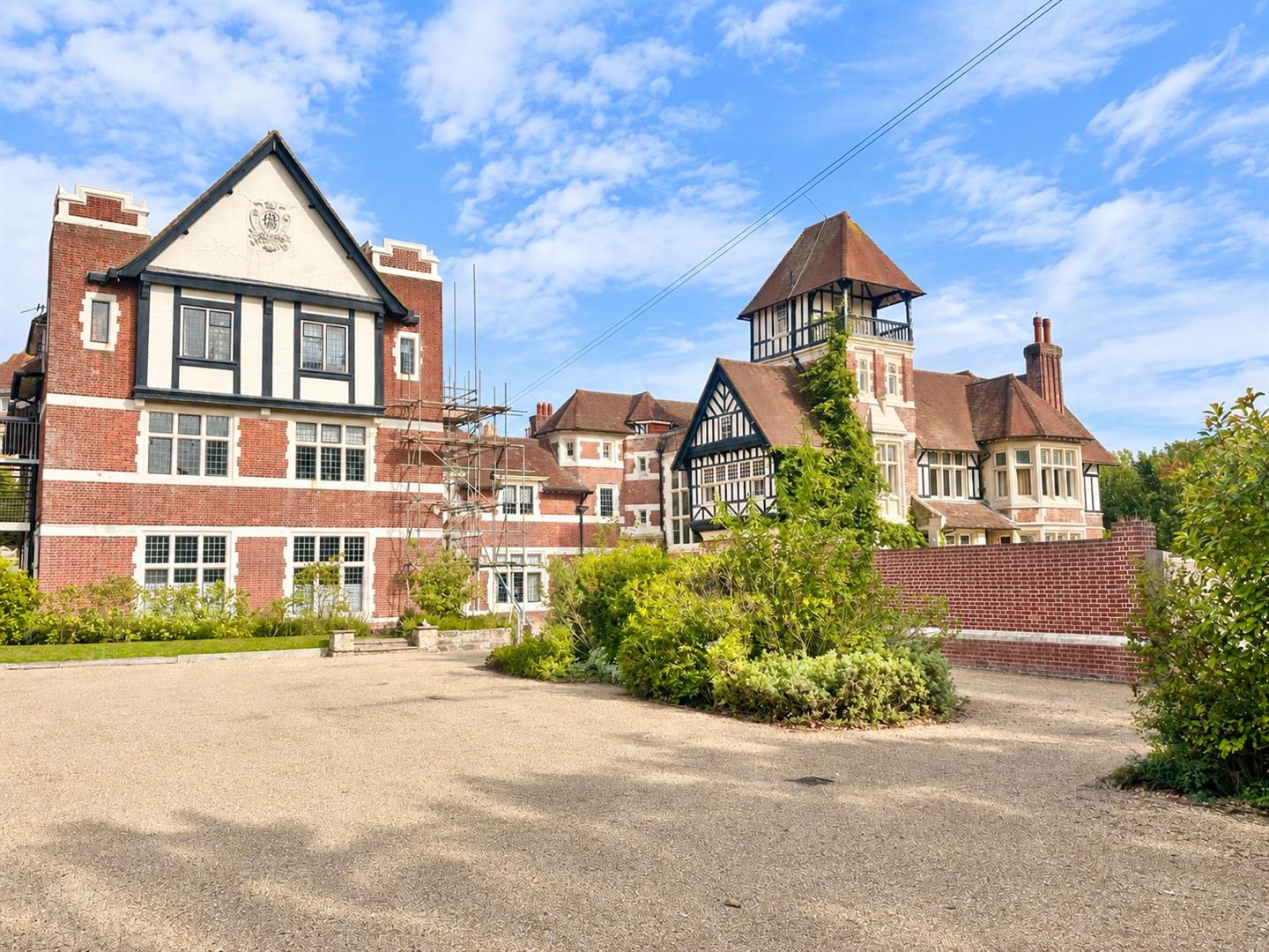 2 bed property in Albany Road, St. Leonards-On-Sea